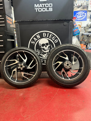 HARLEY DAVIDSON OEM SPORT GLIDE SOFTAIL WHEEL SET - 18" REAR / 19" FRONT WITH HD SCORCHER MICHELIN TIRES San Diego Customs